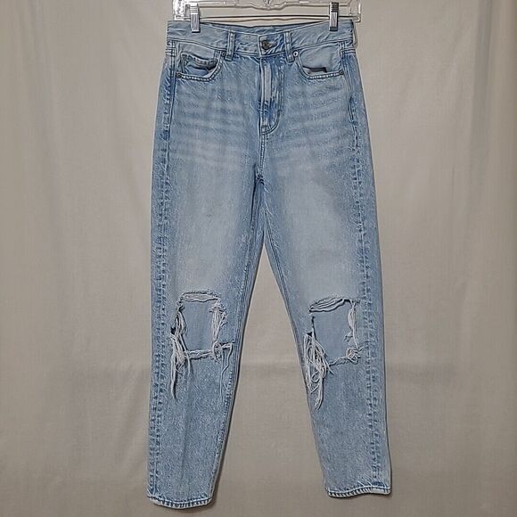 American Eagle Mom Jean Womens Size 2 Regular Light Wash High Rise Distressed - Picture 2 of 12